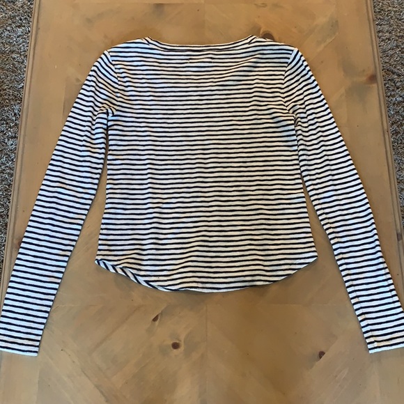 Madewell Top - Picture 2 of 3